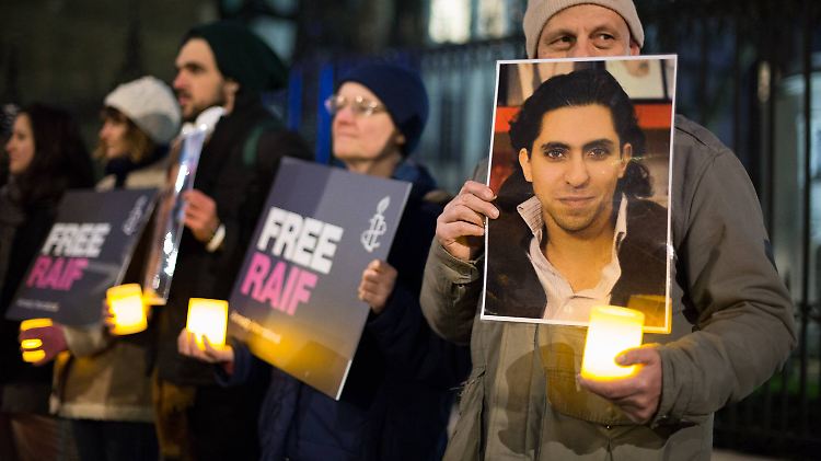 Der Blogger Raif Badawi bleibt in Haft.