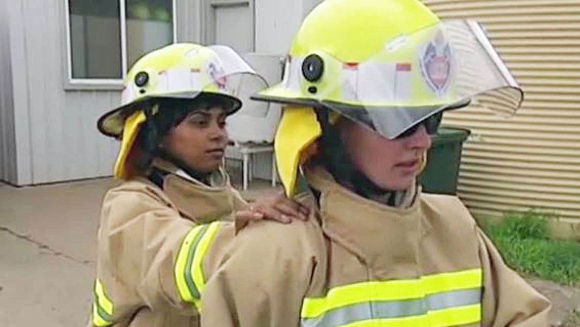 Feuerwehrfrauen.JPG