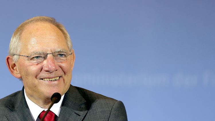 Bundesfinanzminister Wolfgang Schäuble freut sich über 4 Prozent mehr Steuereinnahmen.
