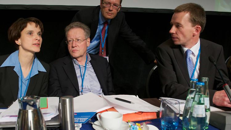 Das Führungstrio Frauke Petry, Konrad Adam und Bernd Lucke soll es in dieser Form bald nicht mehr geben.