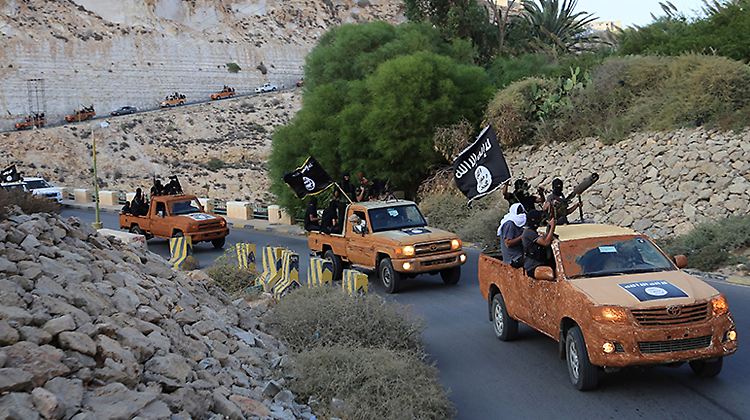 Der "Islamische Jugendrat" aus der ostlibyschen Stadt Derna hat dem IS die Treue geschworen. In Libyen setzt sich die Gruppe gerade fest.