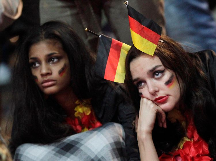 Rückblick in den Juli des Jahres 2010: Emotional wog die Niederlage gegen Spanien im WM-Halbfinale wohl schwerer als der leichte Knick im Außenhandel.