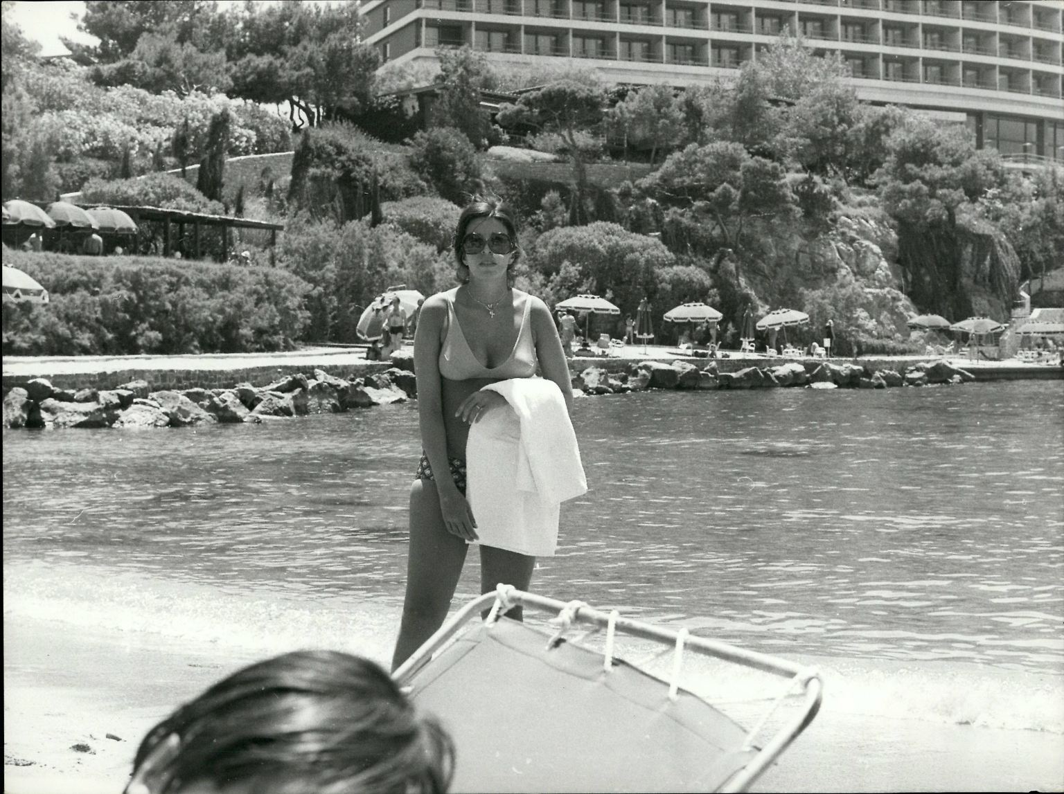 Sie hatte alles - und nichts. Die griechische Reedertochter Christina Onassis gehörte zu den reichsten Menschen der Welt, gilt bis heute als Paradebeispiel einer gescheiterten Milliardärin und steht exemplarisch für ihren ganzen Clan. 