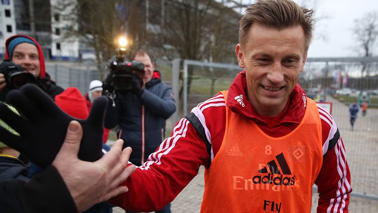 Ein 35-Jähriger als Signal für die Zukunft. Beim HSV sieht man den Transfer von Ivica Olic so.