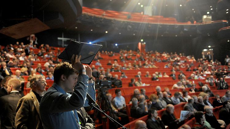 Ein weiterer Antrag zur Geschäftsordnung - vielleicht auf Ende der Debatte?