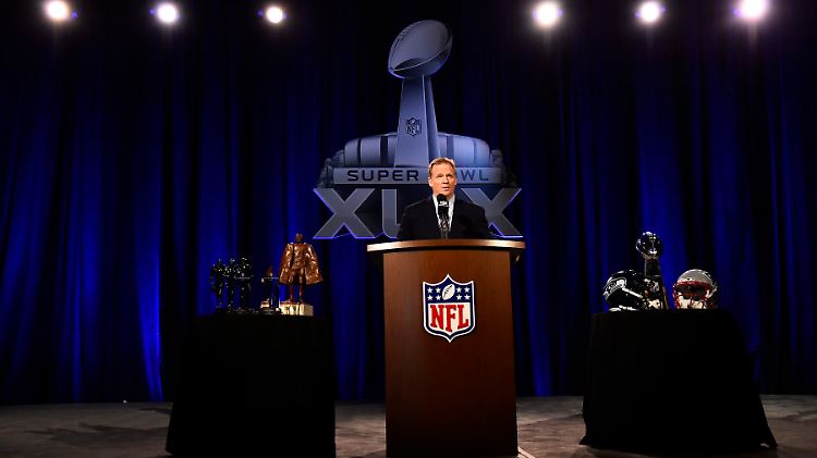 NFL-Commissioner Roger Goodell gibt vor dem Super Bowl eine Pressekonferenz mit dem bezeichnenden Titel "Zustand der NFL".