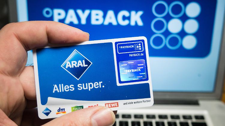 Payback-Punkte gibt es nicht nur im Supermarkt, sondern unter anderem auch beim Tanken oder Onlineeinkauf.