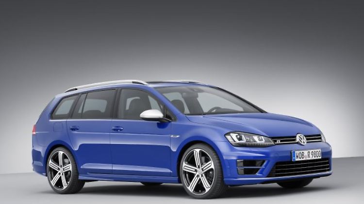 Den VW Golf R Variant gibt es für 42.925 Euro.