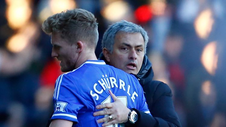 Last Goodbye von Chelsea-Coach Jose Mourinho. Unter dem Portugiesen war Andre Schürrle zuletzt nur noch Edelreservist.