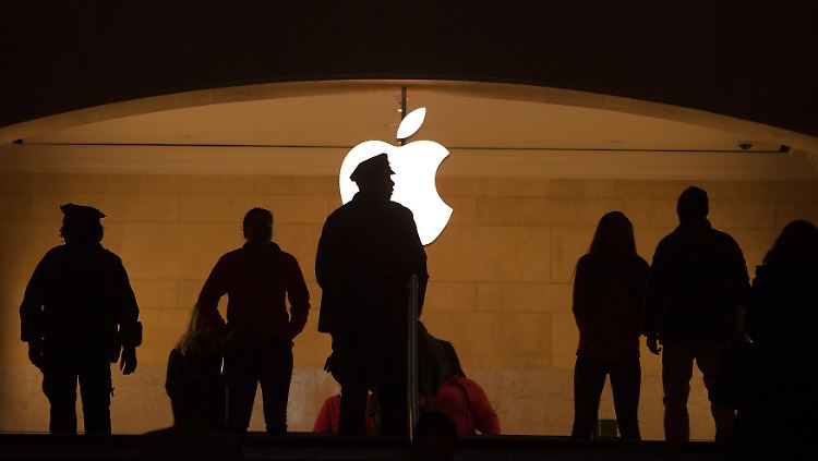 Riesige Geldreserven im Ausland: Apple leiht sich lieber Geld, als seine Auslandsgewinne zu versteuern.