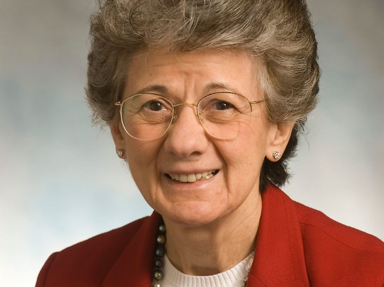 Colwell hat bahnbrechende Untersuchungen zum Zusammenhang zwischen Cholera und anderen Krankheiten mit schmutzigem Wasser betrieben.