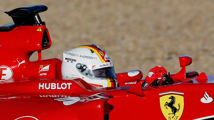 Neun Rechts- und fünf Linkskurven in weniger als einer Minute und 21 Sekunden: Sebastian Vettel bei den Testfahrten in Jerez.