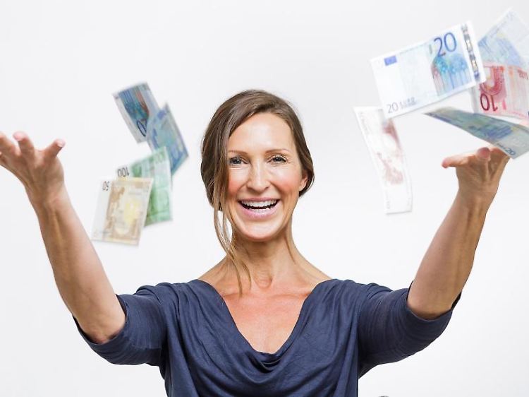 Erfreuliche Entwicklung: Wer sein Geld gut angelegt hat, kann sich irgendwann über einen kleinen Geldsegen freuen.