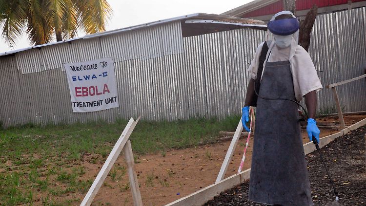 In Sierra Leone steckten sich vergangene Woche wieder 80 Menschen mit Ebola an - 15 mehr als in der Vorwoche.