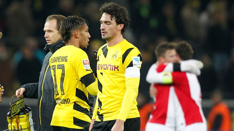 Gegen Augsburg kassierte der BVB die vierte Heimpleite der Saison.