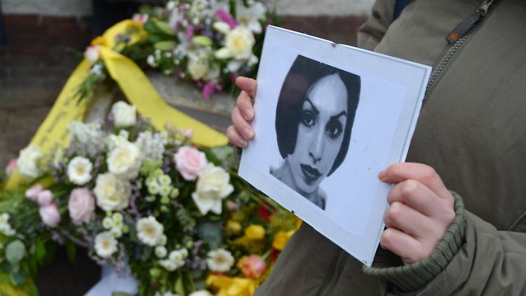 Im Februar 2005 erschüttert der Mord an Hatun Sürücü Deutschland. Ein sogenannter Ehrenmord, mitten in der deutschen Hauptstadt.