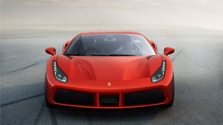 Ferrari bricht auf dem Autosalon Genf 2015 ein Tabu.