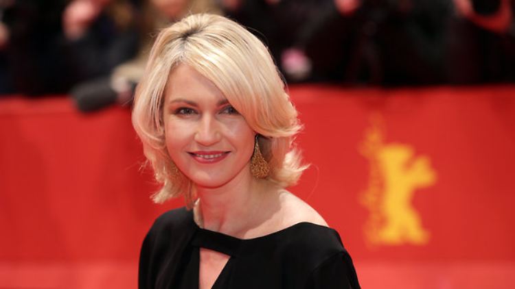 Familienministeriun Manuela Schwesig hat den Auftrag, die SPD für die Generation der 30- bis 50-Jährigen aufzuhübschen.
