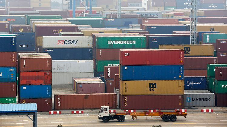 China hat im Januar fast ein Fünftel weniger importiert als im Vorjahresmonat.