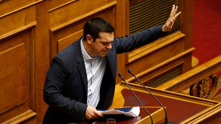 2015-02-08T194225Z_1846186611_GM1EB290A4C01_RTRMADP_3_EUROZONE-GREECE-TSIPRAS.JPG6073777495475490498.jpg