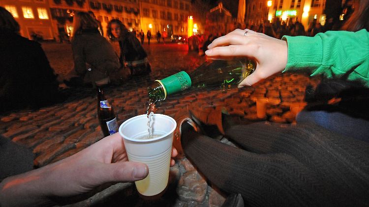 Die zweithäufigste Ursache für Krankenhausaufenthalte ist Alkoholmissbrauch.