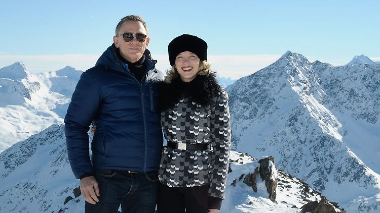 Bond-Darsteller Daniel Craig und Bond-Girl Léa Seydoux bei den Dreharbeiten in Sölden.
