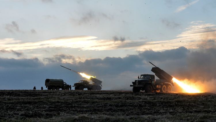 Der Krieg in der Ostukraine fordert jeden Tag wieder Tote.