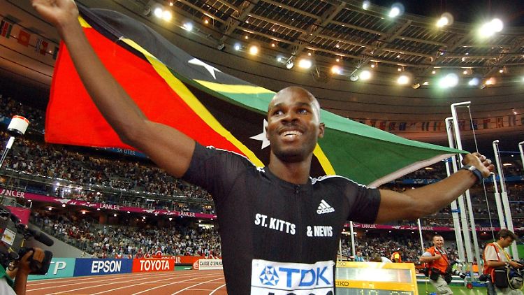 Kim Collins gewann im Jahr 2003 in Paris überraschend WM-Gold für 100 Meter.