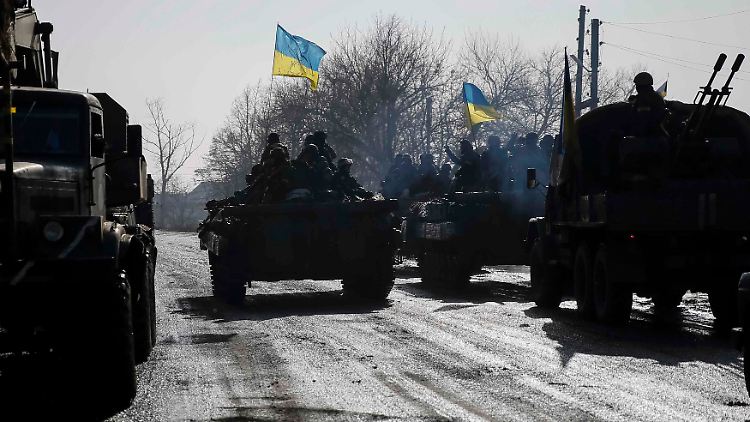 Soldaten der ukrainischen Armee im heftig umkämpften Debalzewe.
