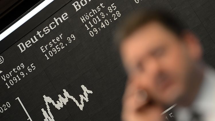 Das neue Rekordhoch liegt nun bei 11.014 Punkten.