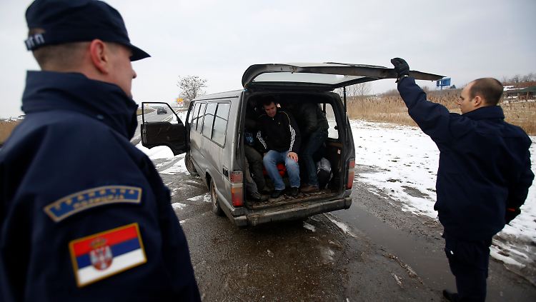 Kontrolle an der Grenze von Serbien und dem Kosovo.