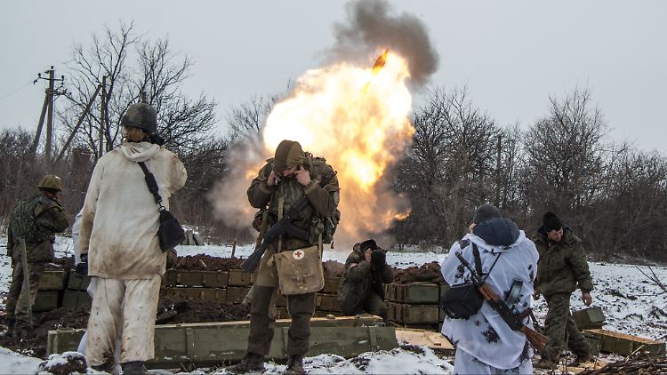 Separatisten feuern auf ukrainische Truppen.