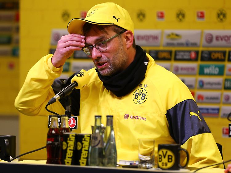 Gezeichnet, aber glücklich: BVB-Trainer Jürgen Klopp nach dem furiosen Spiel gegen Mainz.