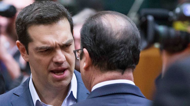 Gesprächsbedarf: Griechenlands Premier Alexis Tsipras spricht mit Frankreichs Präsidenten Francois Hollande.