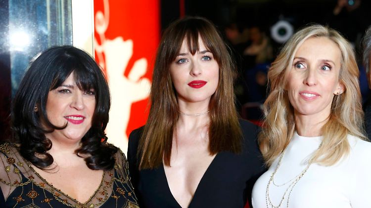 Sam Taylor Johnson (r.) soll offenbar Probleme mit Autorin E.L.James (l.) gehabt haben.