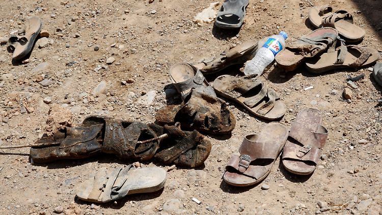 Immer wieder finden Ermittler im Irak Massengräber mit den sterblichen Überresten der vom IS ermordeten Menschen.