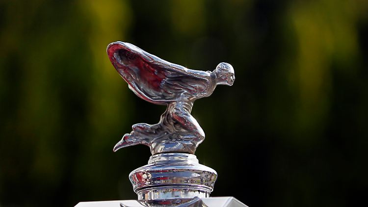 "Spirit of Ecstasy" - künftig auch abseits befestigter Straßen.