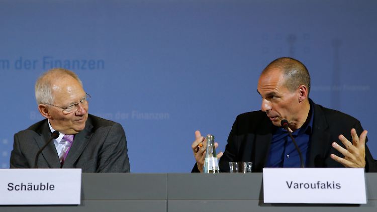 Haben Gesprächsbedarf: Wolfgang Schäuble und Yanis Varoufakis.