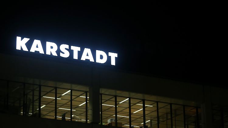 Nach Angaben des Betriebsrats werden 1400 Menschen entlassen.