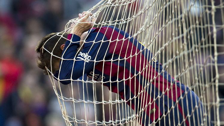 Nicht nur Barcelonas Abwehrchef Gerard Pique war nach der Heimniederlage frustriert.