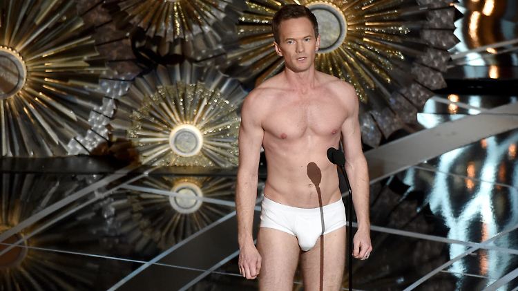 Neil Patrick Harris moderierte erstmals die Oscar-Show - wenn's sein muss, auch mal nackt.