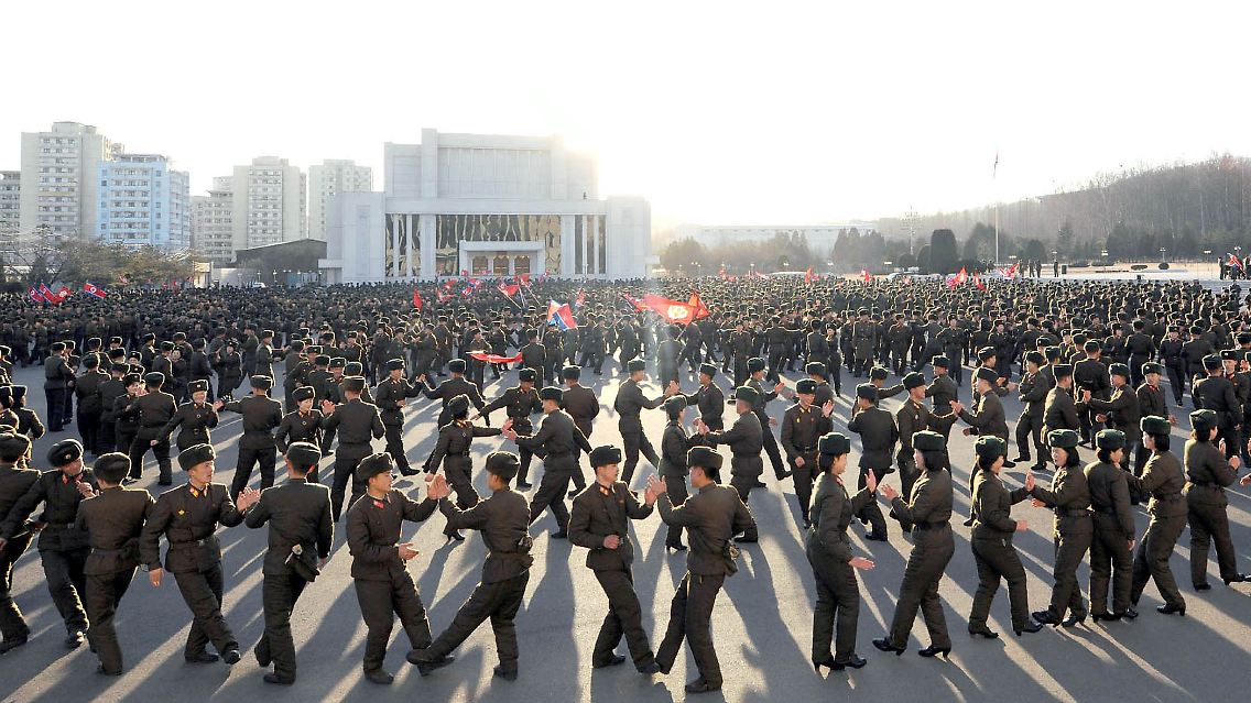 … Angehörige des Militärs. Überhaupt ist das Wohl der Soldaten in Nordkorea von größter Bedeutung.
