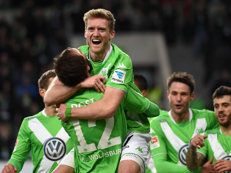Die Vorlagen von André Schürrle helfen Bas Dost seine Stärken im Strafraum auszuspielen.