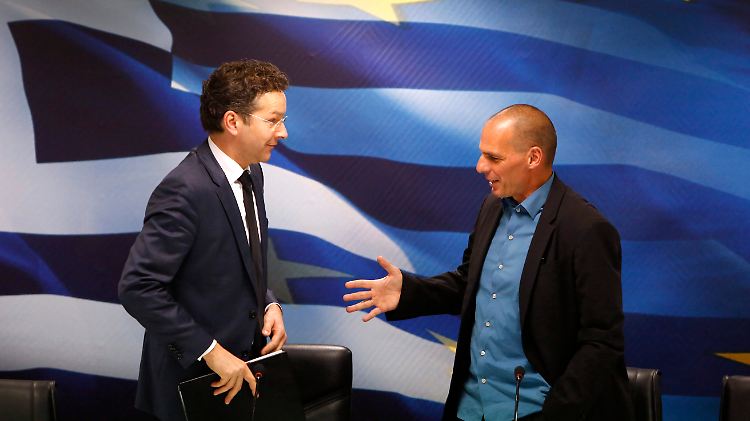 Dijsselbloem (l) und Athens Finanzminister Yanis Varoufakis: Erneut ist de Eurogruppe am Zug.