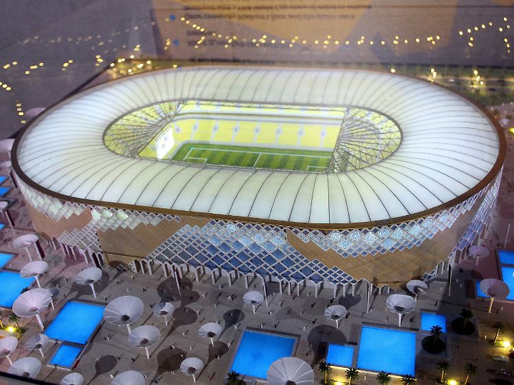 Obwohl Katar seine WM-Stadien herunterkühlen will, wäre eine WM-Austragung in der brütenden Sommerhitze nicht möglich gewesen.