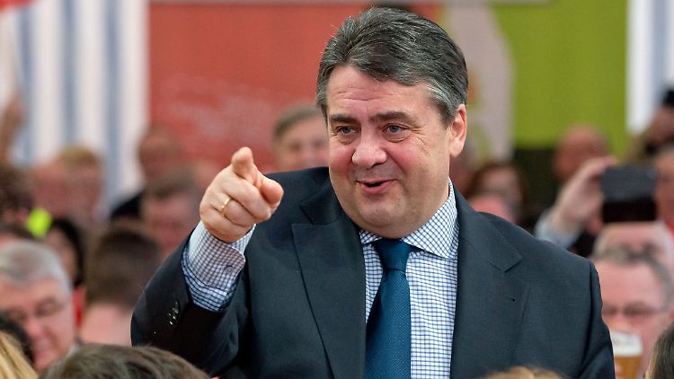 SPD-Chef Sigmar Gabriel: Für die Partei geht es langsam nach oben, am Vorsitzenden liegt es nicht.