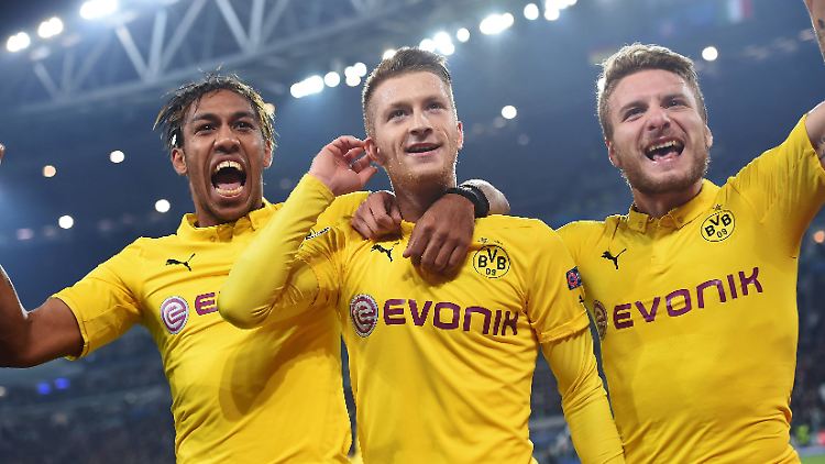 Applaus, Applaus: Pierre-Emerick Aubameyang, Marco Reus und Ciro Immobile feiern den Ausgleich in Turin.