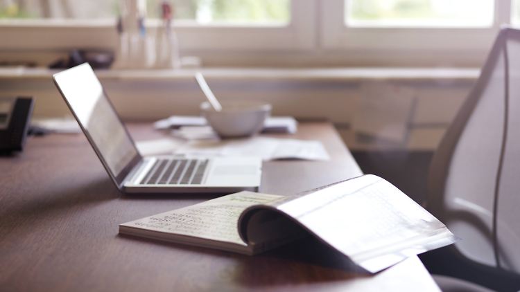 Vor dem Leben als Freelancer heißt es erst einmal: eine Geschäftsidee entwickeln und einen Business-Plan erstellen.