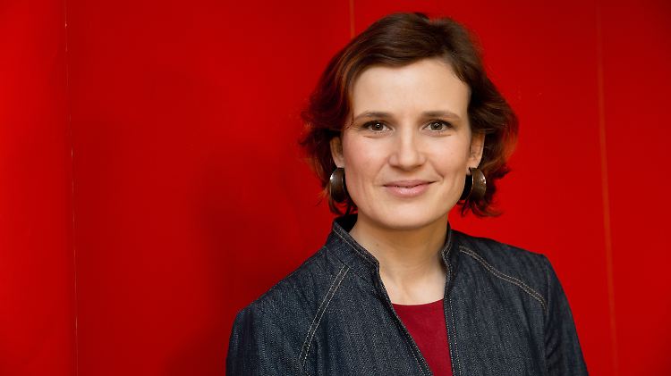 Katja Kipping, die Vorsitzende der Linken, tendiert dazu, dem Griechenland-Programm zuzustimmen.