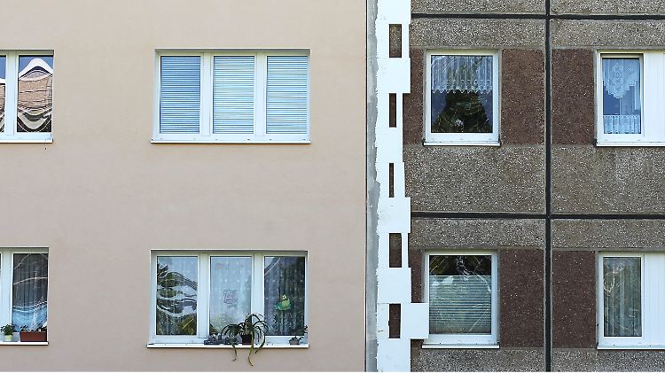 Bei der Sanierung eines Plattenbaus in Aschersleben (Sachsen-Anhalt).